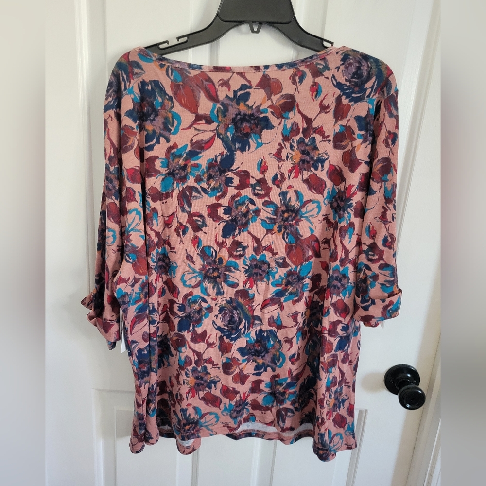 Gloria Vanderbilt Women’s 2X Fading Rose Bella Floral Print Top Pink Multicolor - Picture 2 of 5